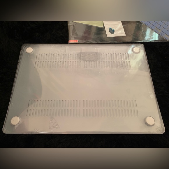 5️⃣❇️4️⃣❇️2️⃣5️⃣
MacBook Pro 16” • Case, keyboard cover, protection lot - Picture 2 of 4